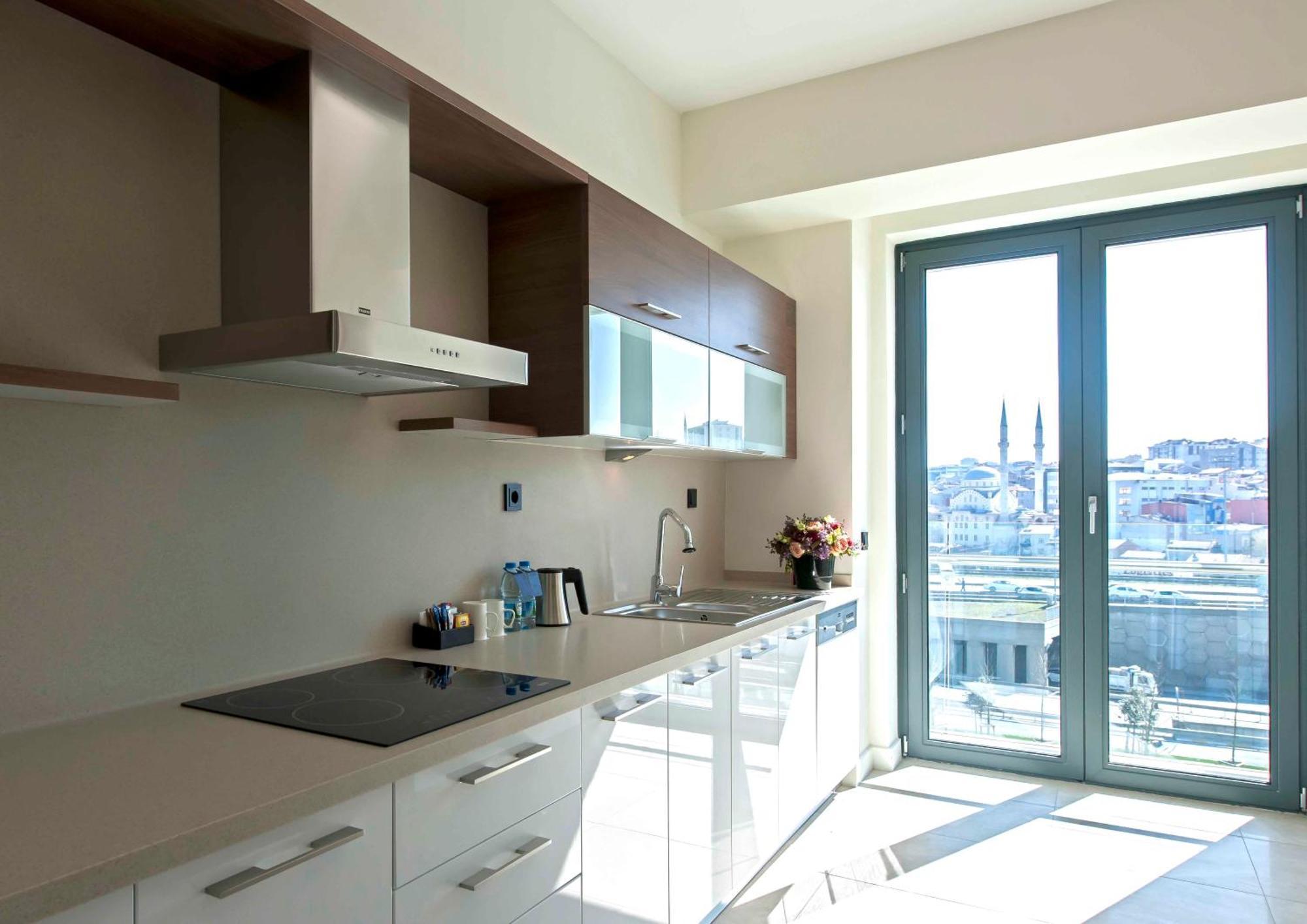 The Superior Living Batisehir Appartement