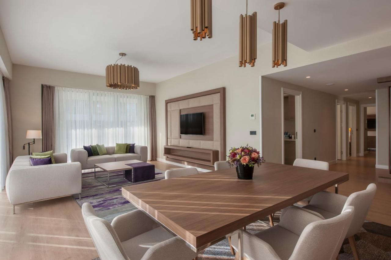 The Superior Living Batisehir Apartment